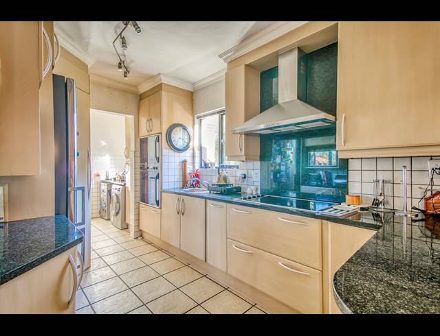 4 BEDROOM CLUSTER RENTED IN DOUGLASDALE